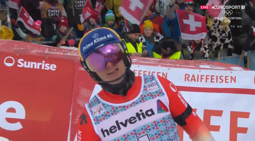 ����� ����