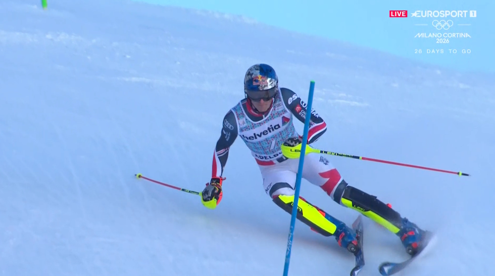 ����� ����