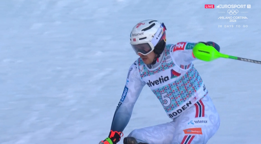 ����� ����