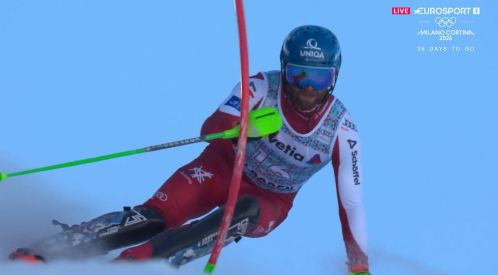 ����� ����