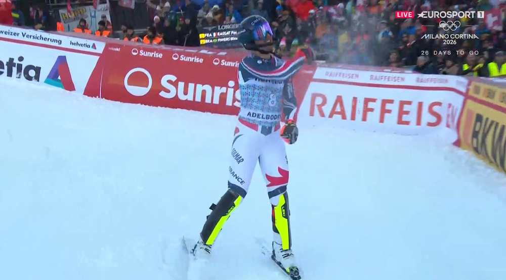 ����� ����