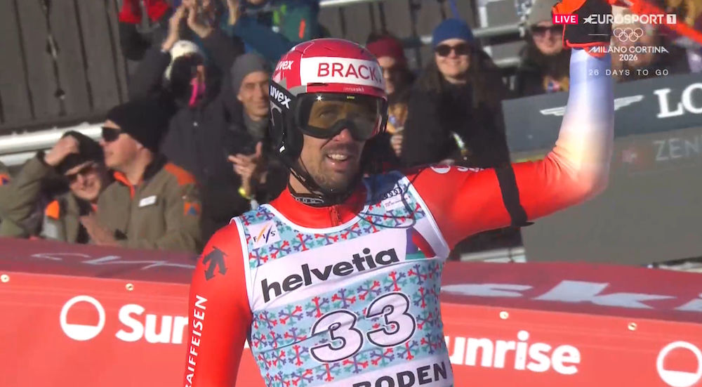 ����� ����