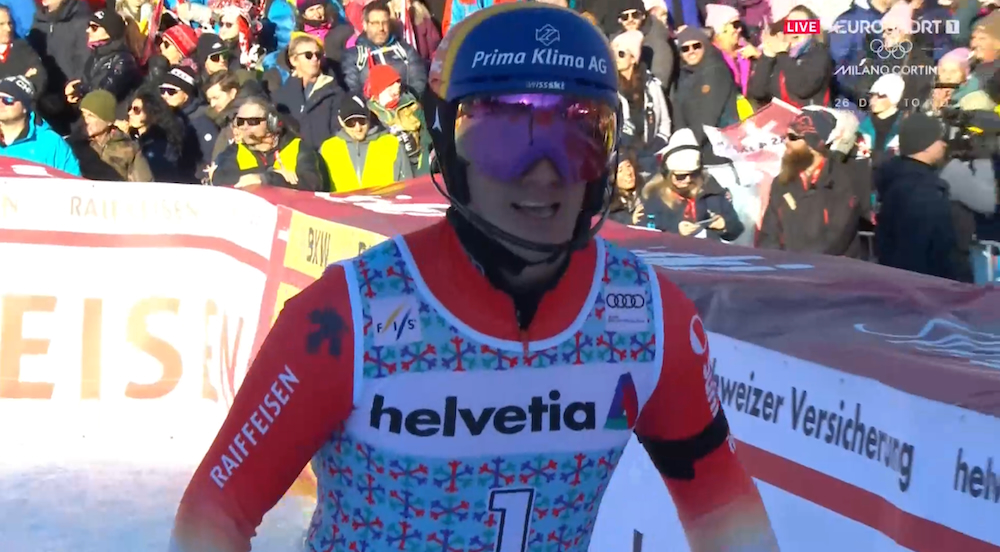 ����� ����