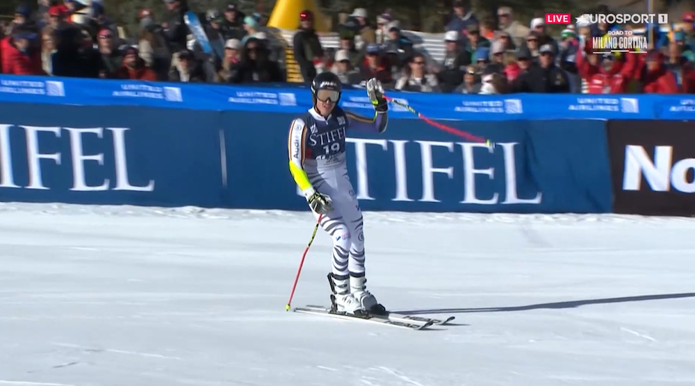 ����� ����