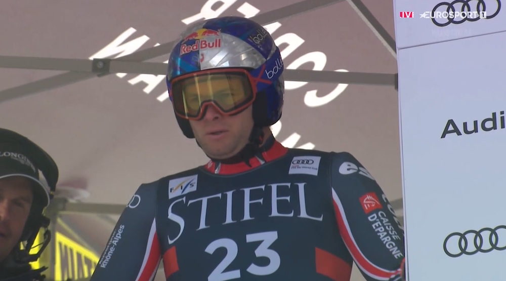 ����� ����