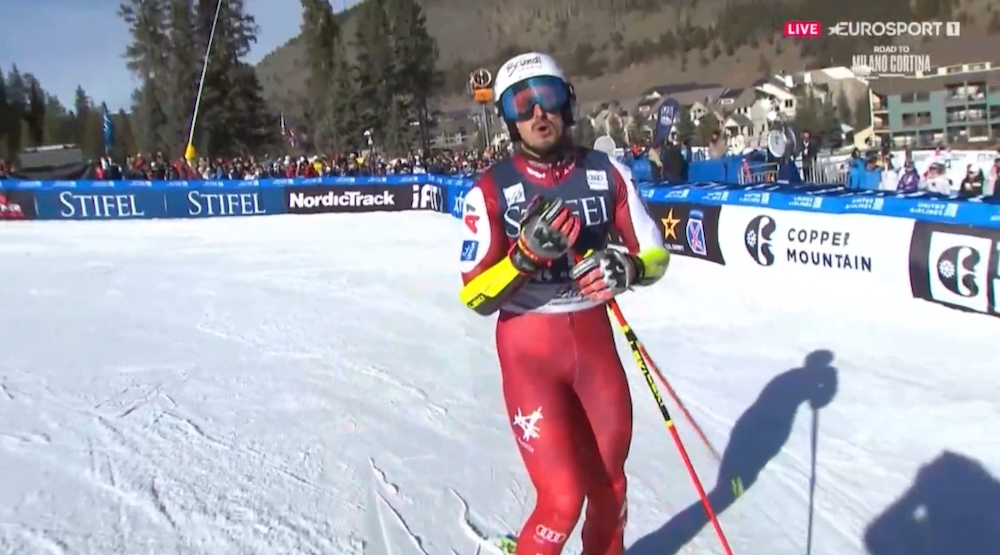 ����� ����