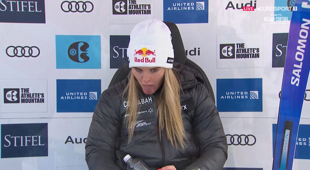 ����� ����