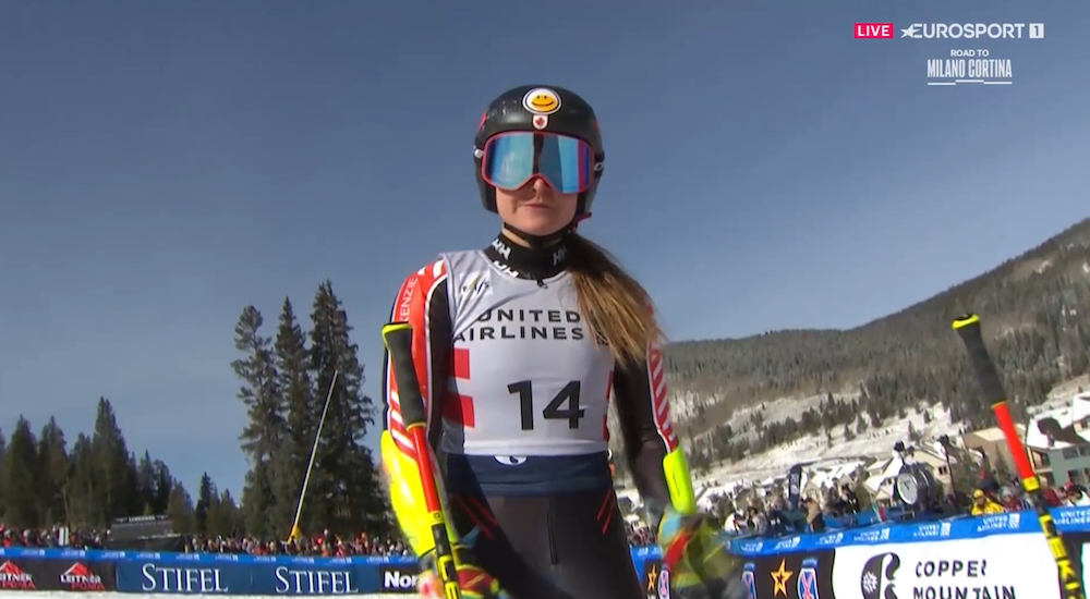 ����� ����