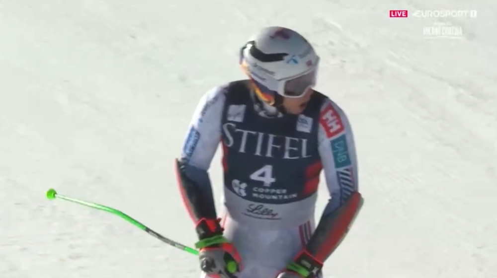 ����� ����