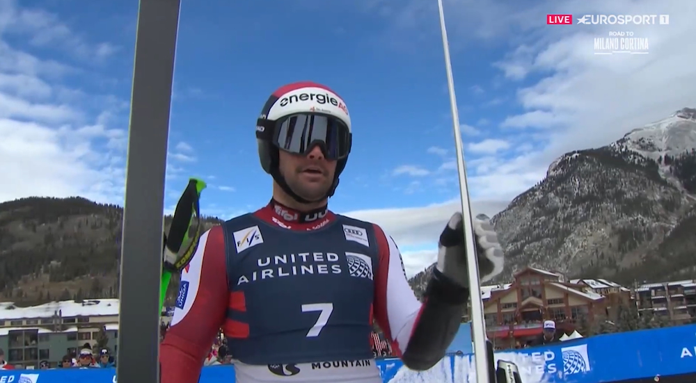 ����� ����