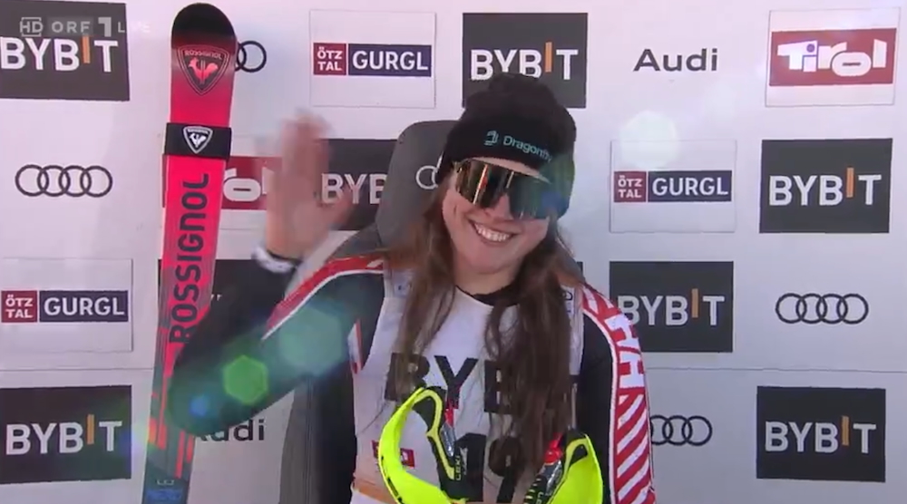 ����� ����