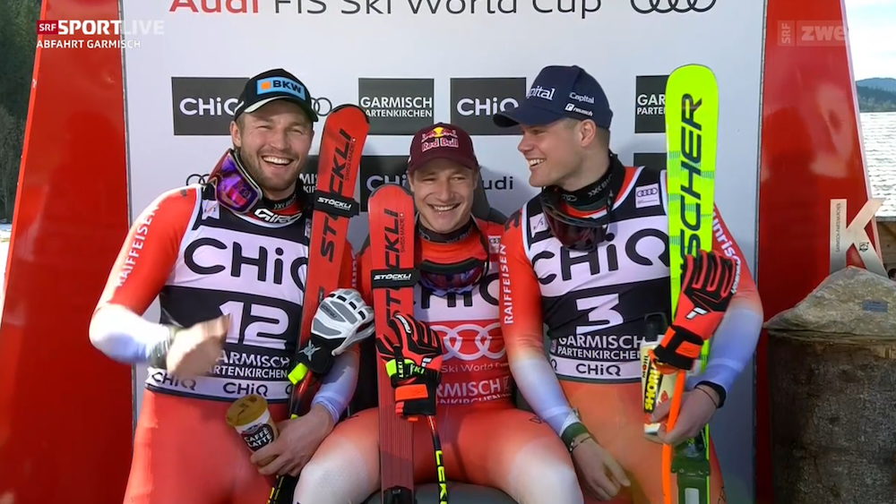 ����� ����