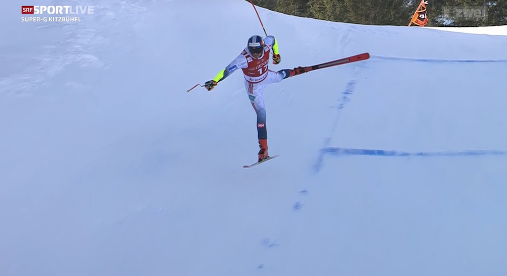 ����� ����