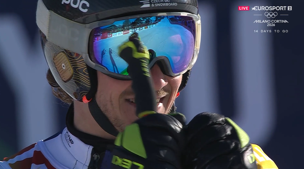 ����� ����