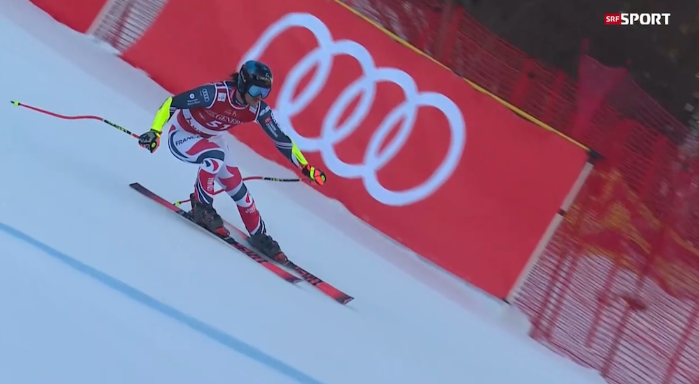 ����� ����