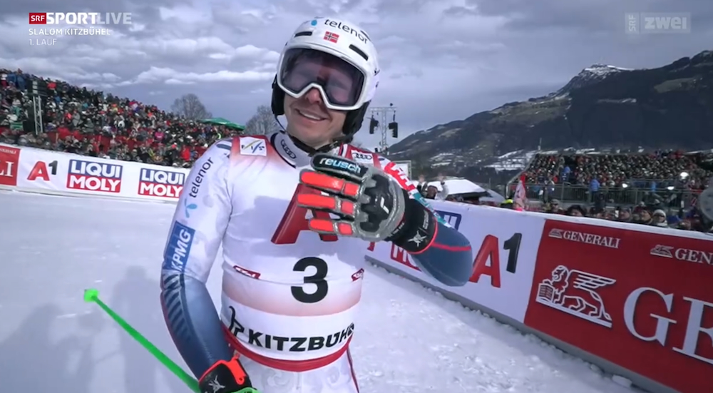 ����� ����