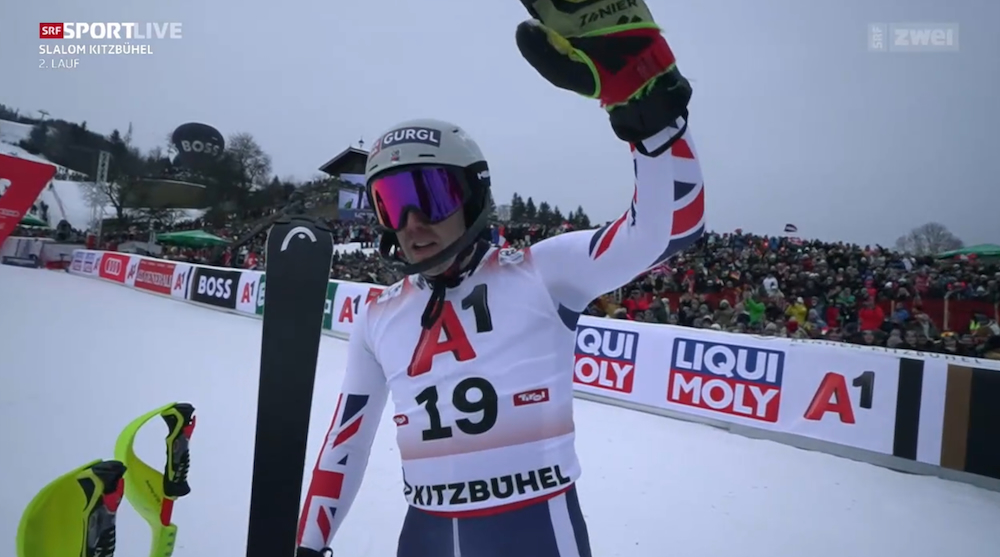 ����� ����