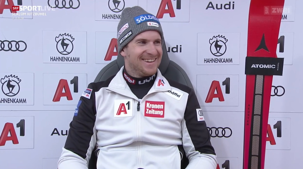 ����� ����