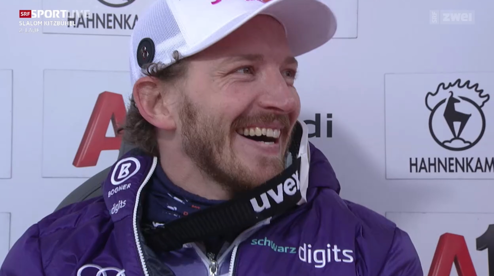 ����� ����