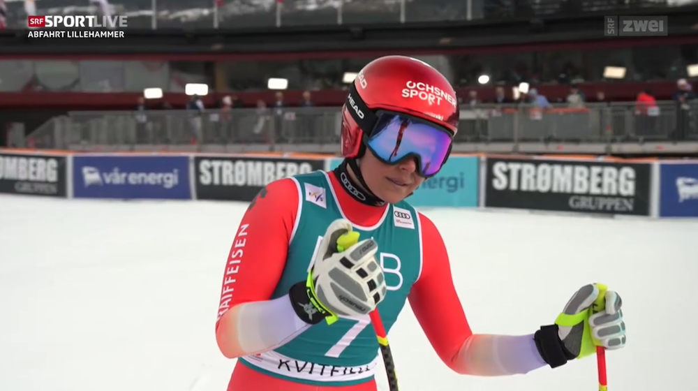 ����� ����