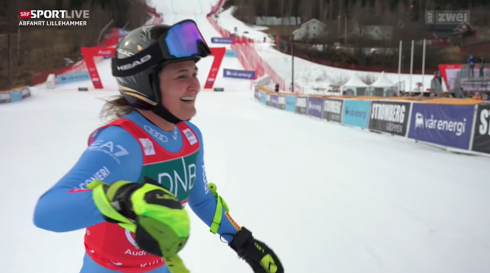 ����� ����