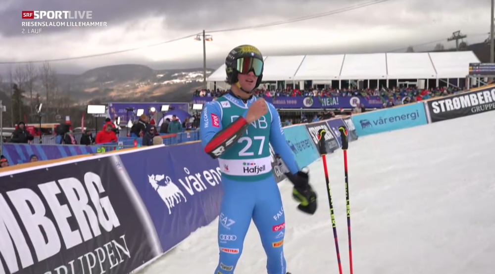 ����� ����