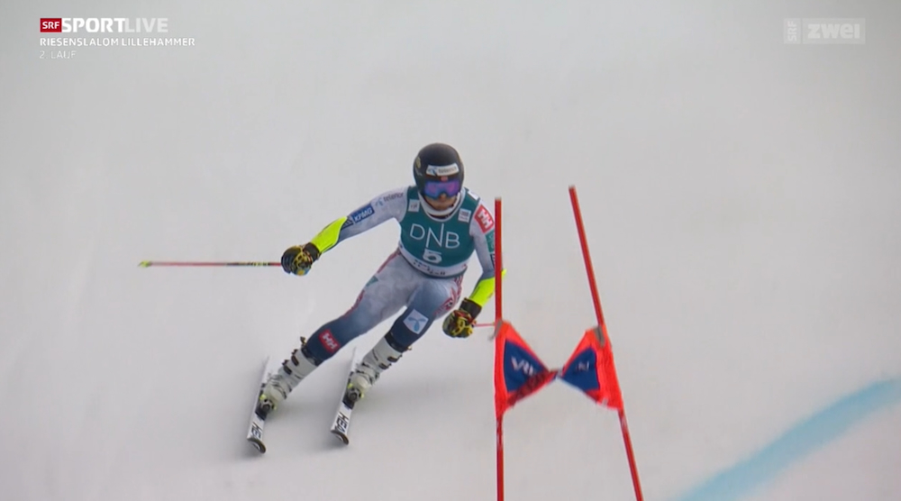 ����� ����