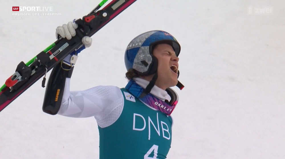 ����� ����