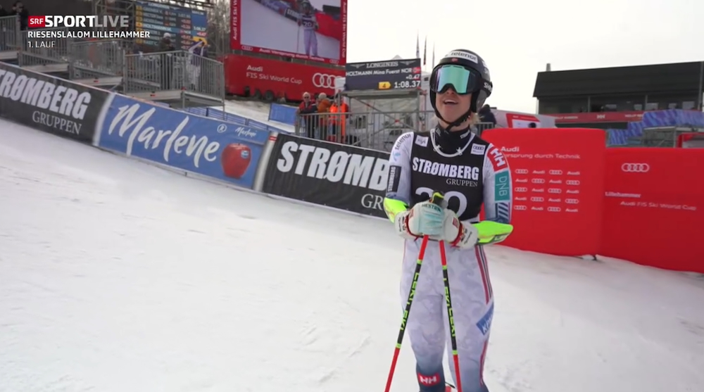 ����� ����