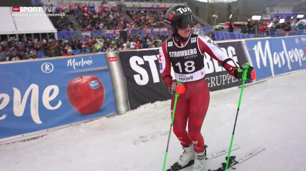 ����� ����