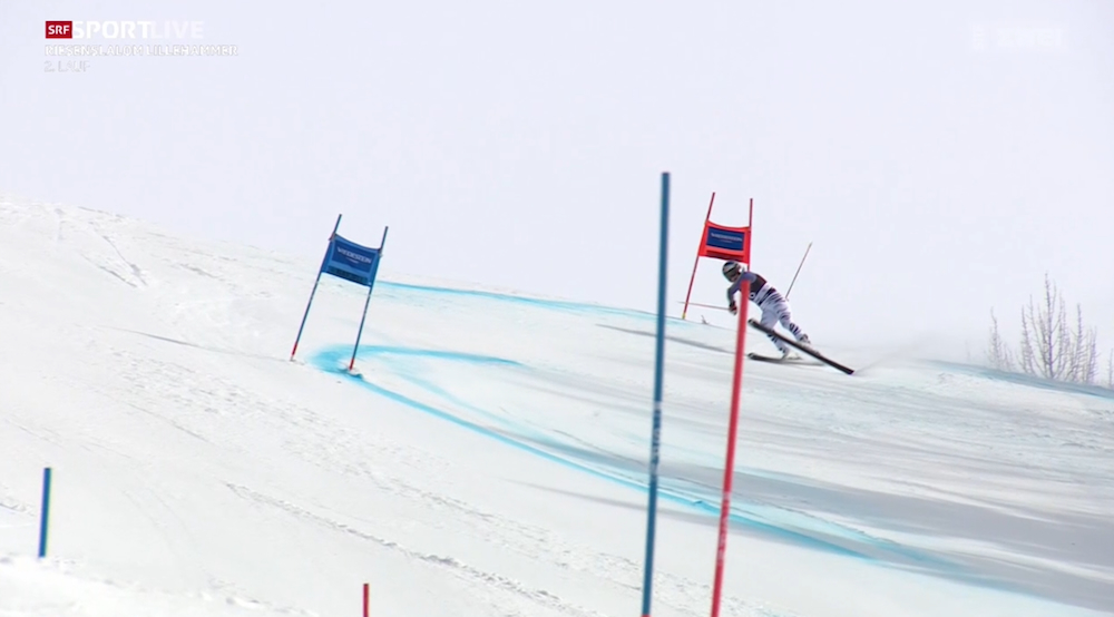 ����� ����