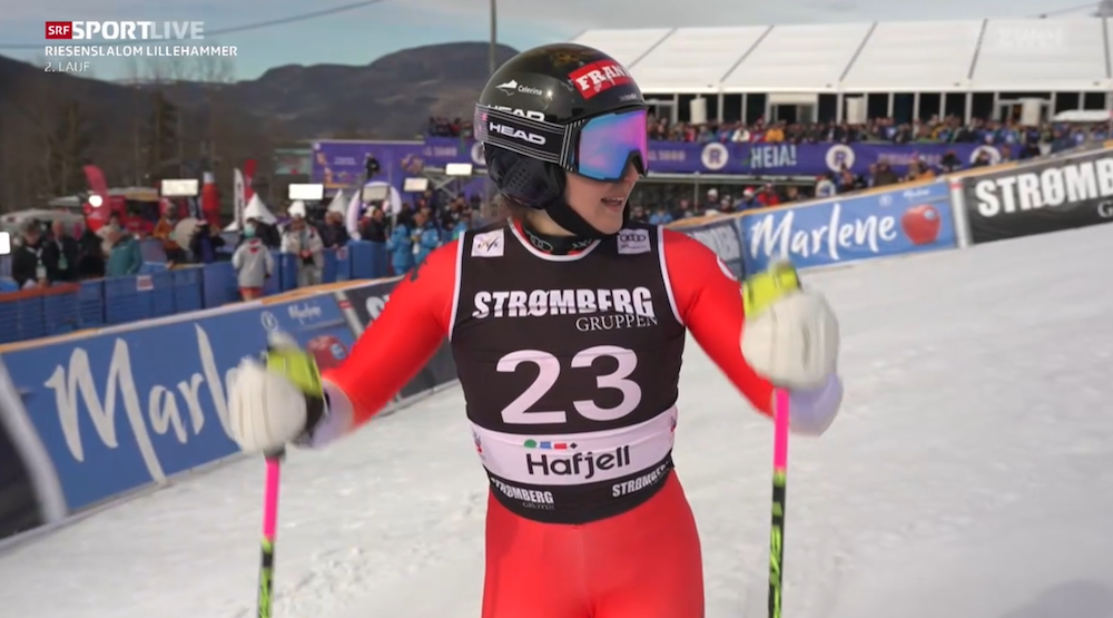 ����� ����