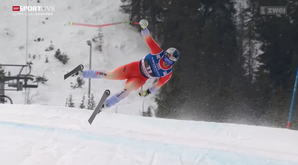 ����� ����