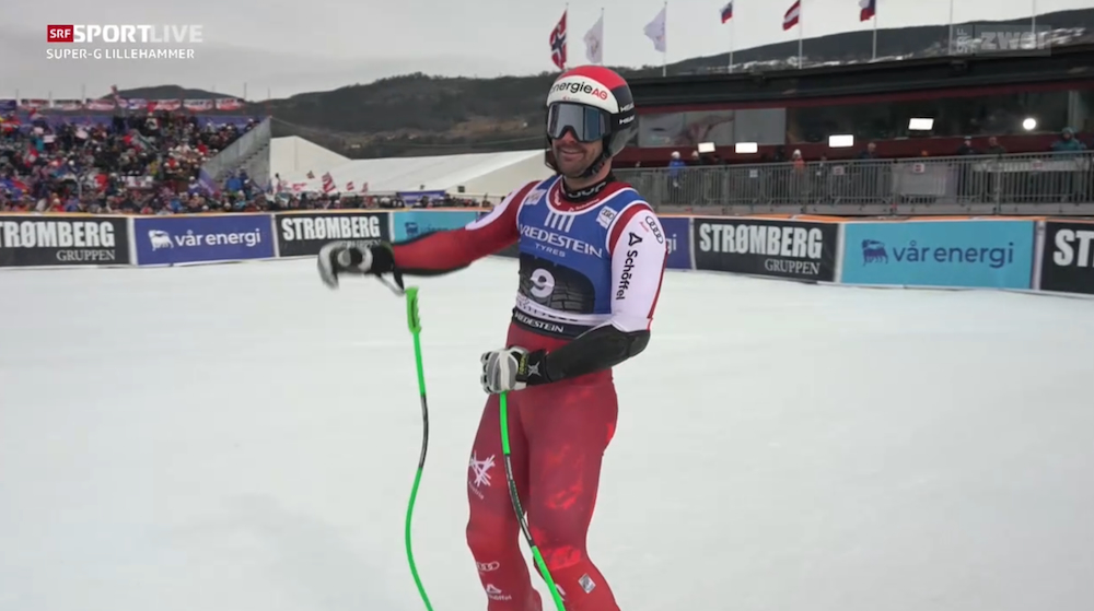 ����� ����