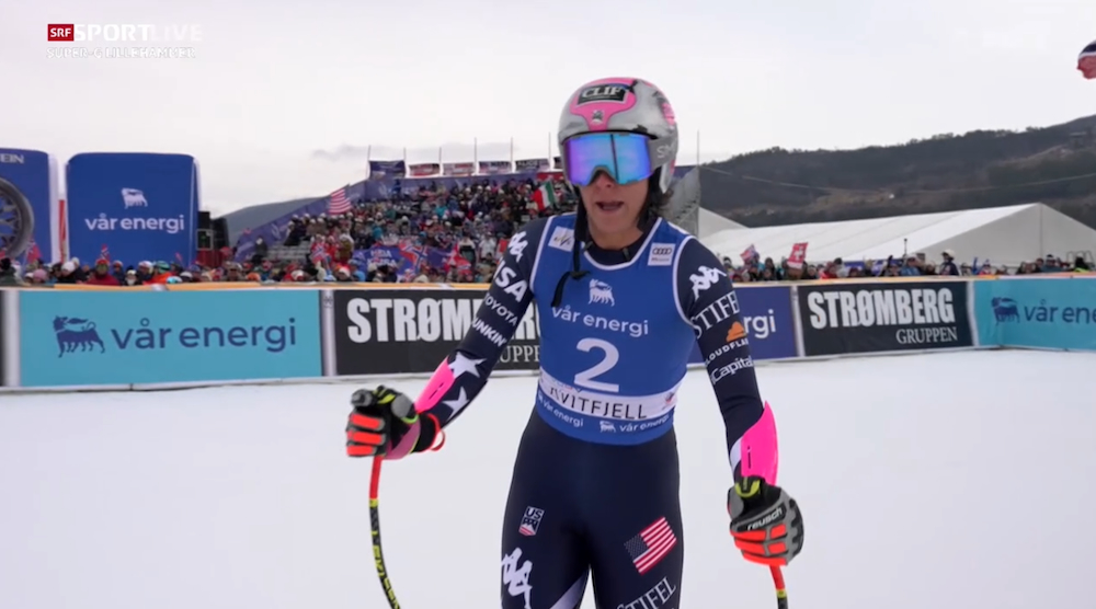 ����� ����