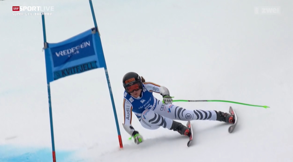 ����� ����