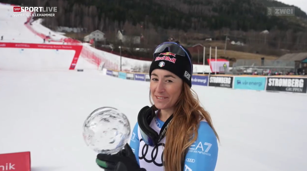 ����� ����