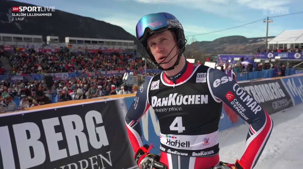 ����� ����