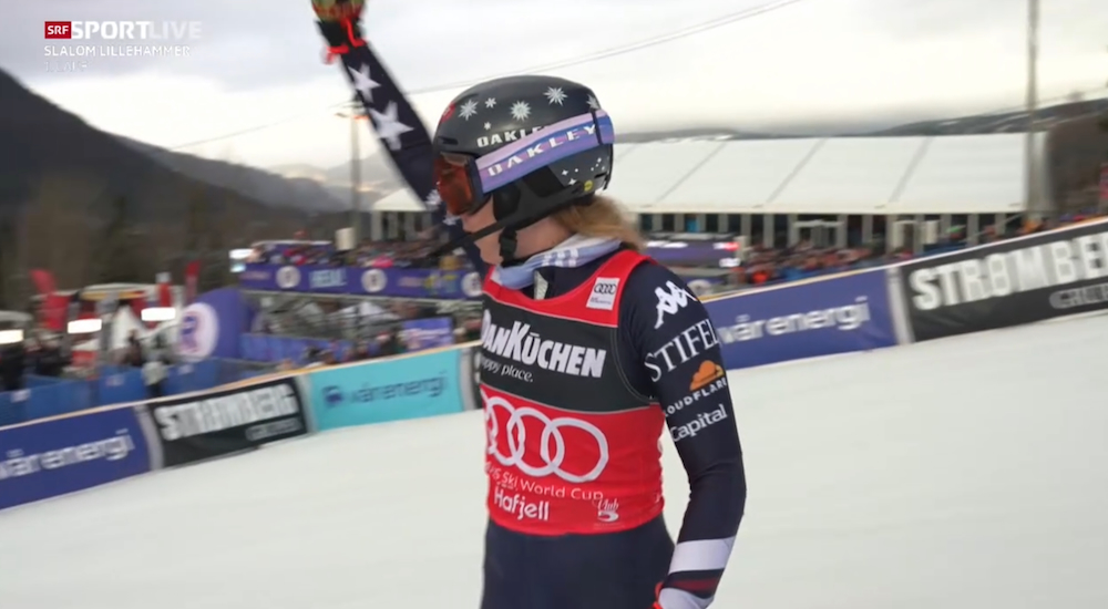 ����� ����