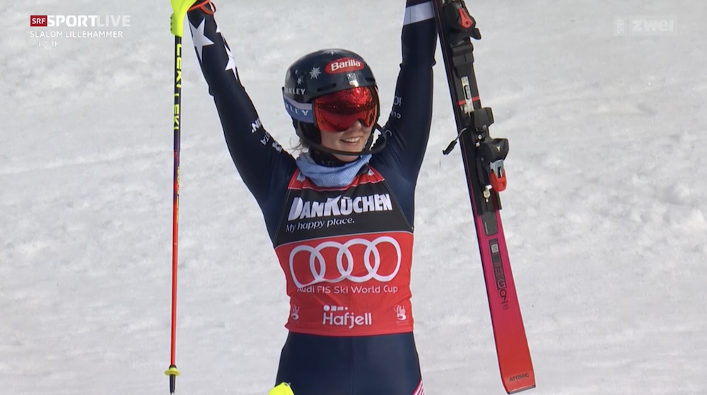 ����� ����