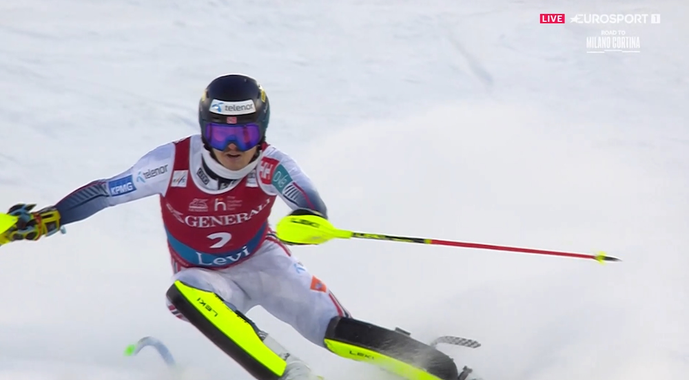 ����� ����