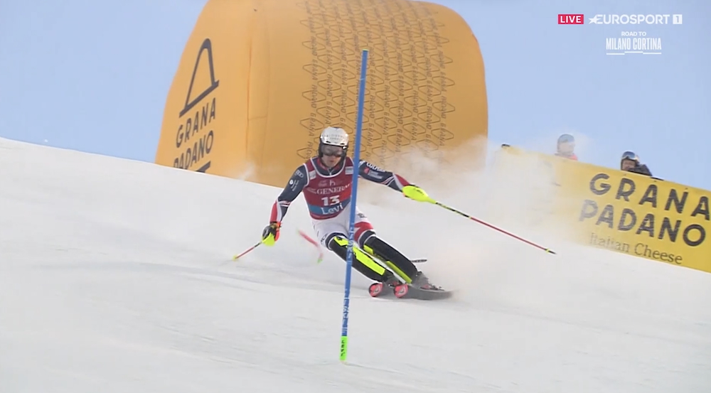 ����� ����