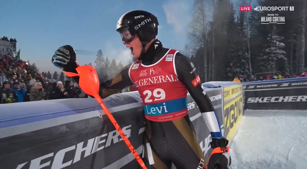 ����� ����