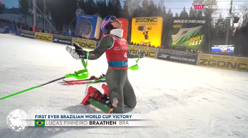 ����� ����