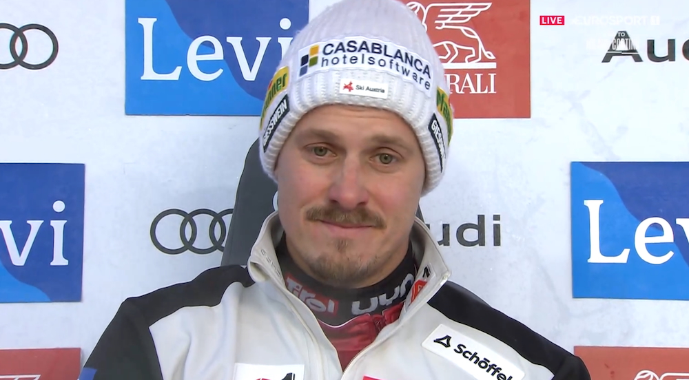 ����� ����