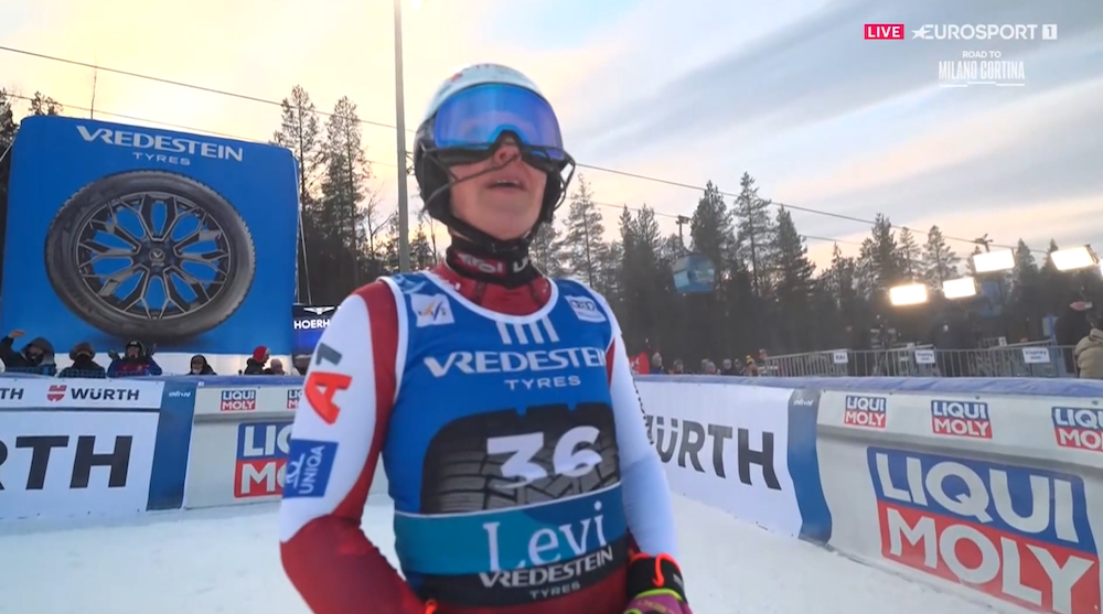 ����� ����