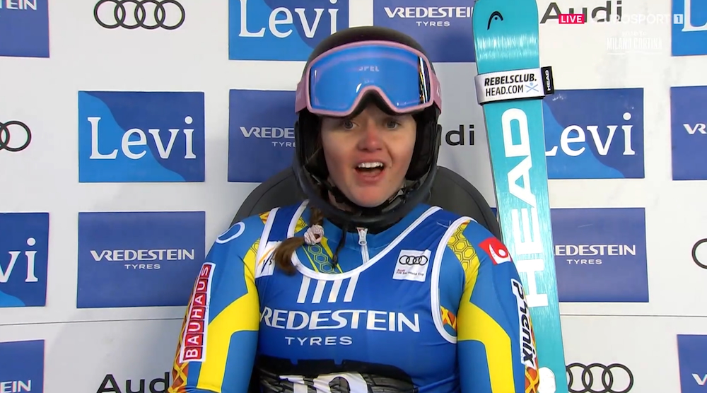 ����� ����