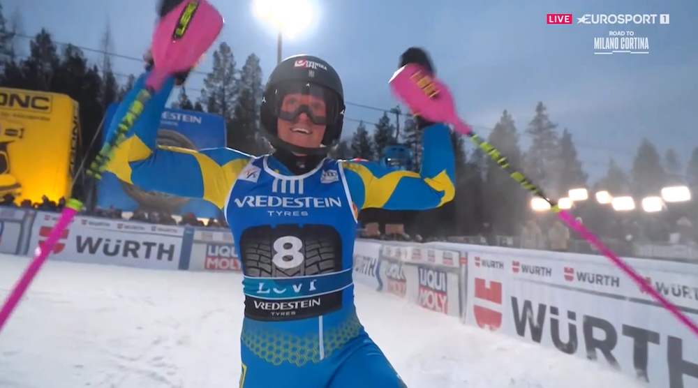 ����� ����