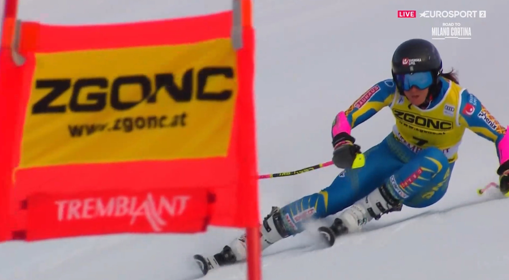 ����� ����