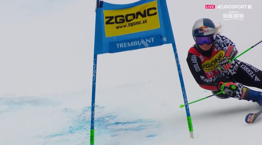 ����� ����